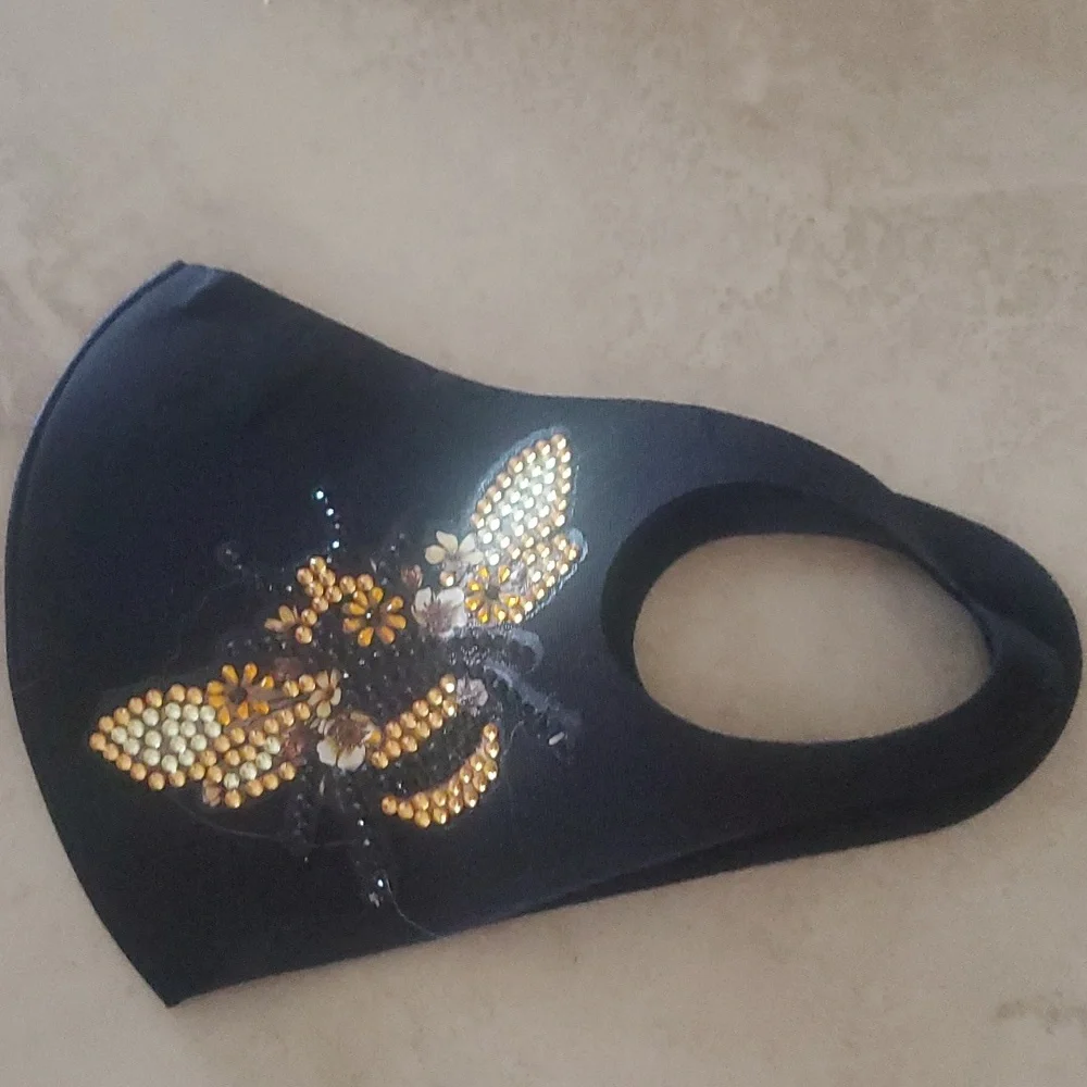 **SALE**Bumble Bee Jeweled Facemask nwot